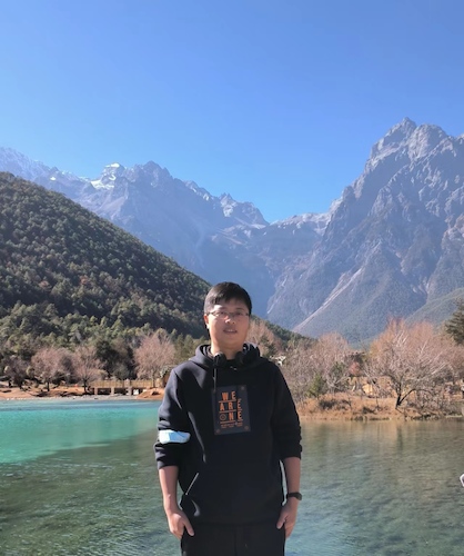 沈李炯照片